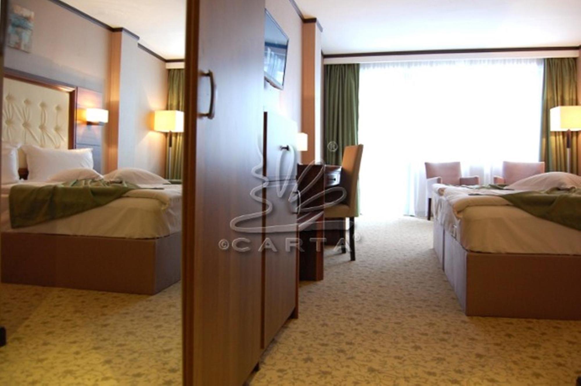Hotel Hart Predeal Room photo
